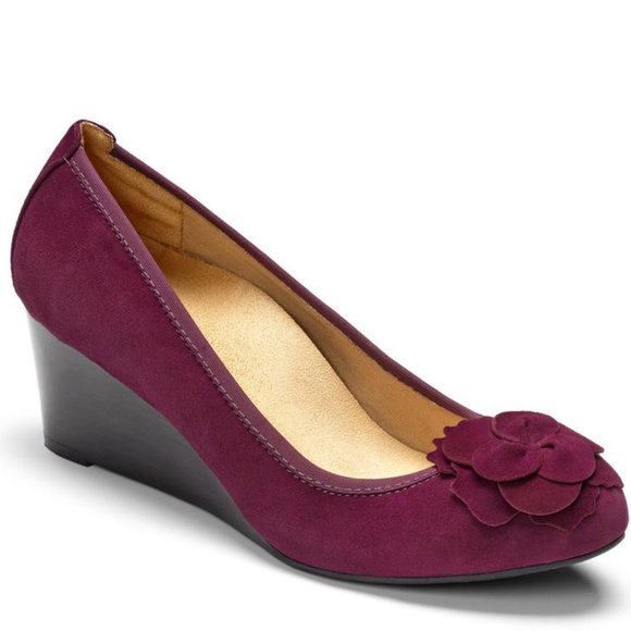 Vionic Shoes - 2/$25 Vionic Elevated Hayes Women's Dress Wedge